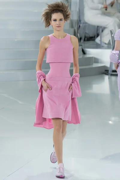 Look 19